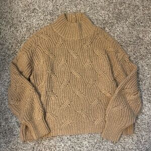 American Eagle Sweater hardly worn